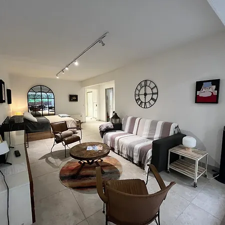 Appartement Spacieux studio rénové avec terrasse et parking privé - FR-1-374-99 Arcachon